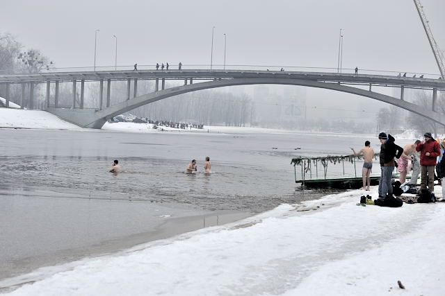 крещение в купание проруби