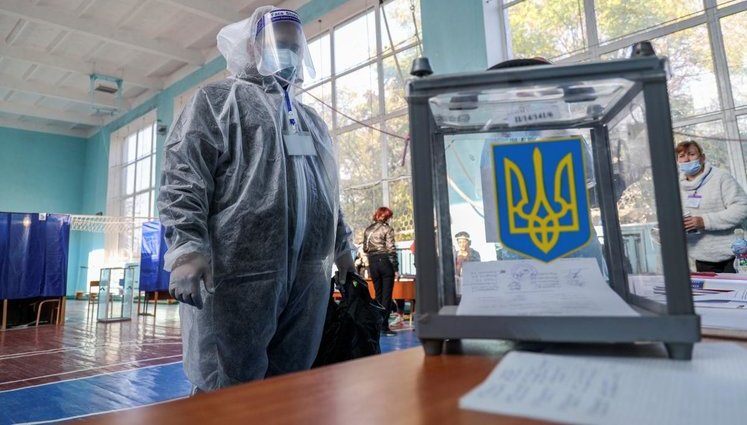 Во второй тур выборов мэра Ужгорода выходят Андриив и Щадей, - глава городской ТИК Куберка
