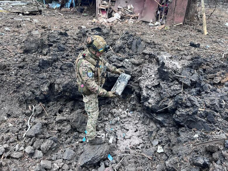 One person killed and one wounded as result of Russian missile strikes on Avdiivka 04