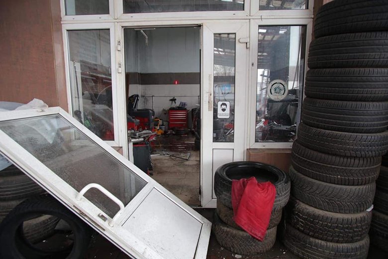 Наслідки ракетних ударів військ РФ по Львову: Чим оркам загрожувала станція техобслуговування? 08