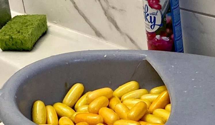Групу поліцейських, які торгували наркотиками й фальсифікували кримінальні провадження, викрили у Львові, - Офіс ГПУ