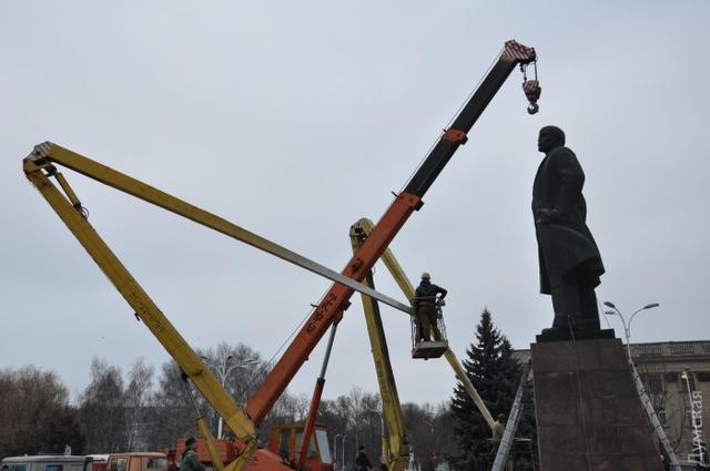 ленин памятник демонтаж