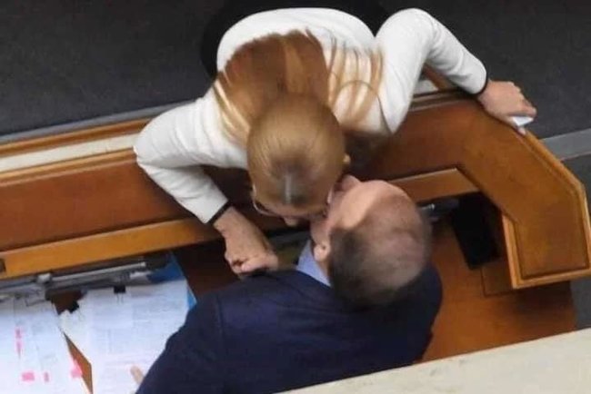 Тимошенко хотела запретить мне говорить о ее сотрудничестве с Медведчуком, но потерпела фиаско, - член Набсовета Укрзализныци Лещенко 01