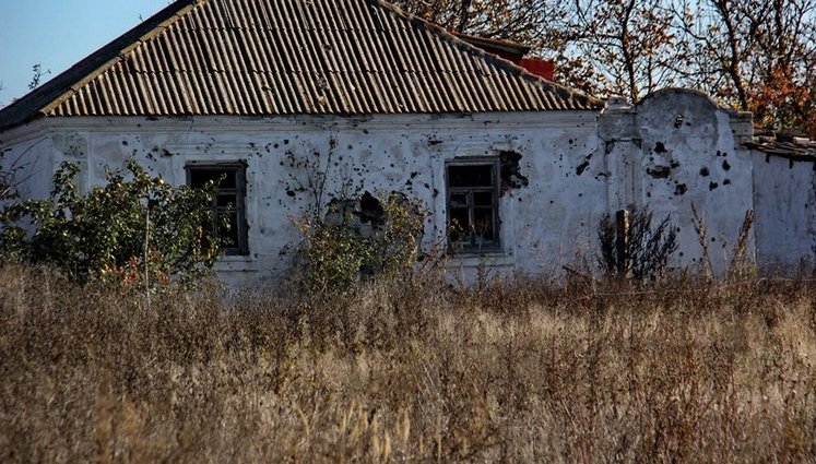 Наслідки обстрілів найманцями РФ житлових кварталів Водяного з мінометів і артилерії. ВІДЕО+ФОТОрепортаж