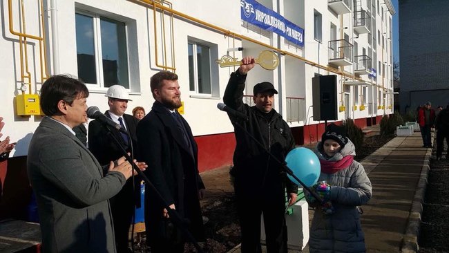 Укрзализныця построила для железнодорожников 44-квартирный дом 02