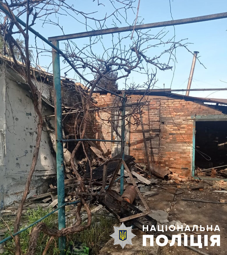 Наслідки ворожих обстрілів Запорізької області 10