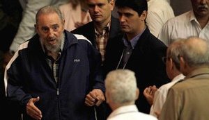 Фидель Кастро об опасностях для человечества : "Напряженность вокруг России растет..."