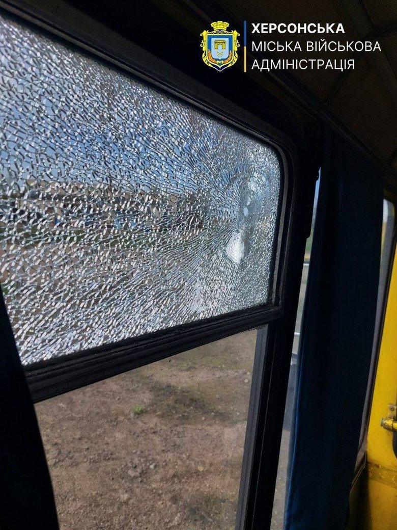 Удары по транспорту в Херсоне