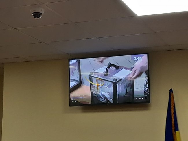 Вибори на Васильківщині: кандидати від СН представили суду як докази фальсифікацій сюжет 1+1 03