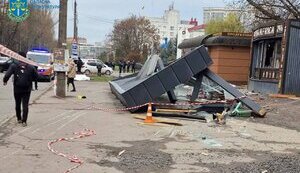 У Хмельницькому водії під наркотиками в’їхав у зупинку: загинули 3 особи