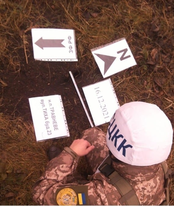 Російські війська обстріляли з автоматичного станкового гранатомету житлові будинки Травневого, - СЦКК 04