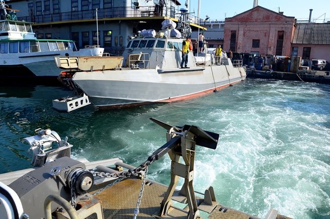 В Одессе прошла проверка мореходных качеств нового десантно-штурмового катера типа Кентавр 07 В Одессе прошла проверка мореходных качеств нового десантно-штурмового катера типа Кентавр 07