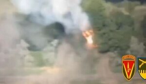 Артиллеристы из гаубицы М777 уничтожили вражескую САУ 2С7 "Пион". ВИДЕО