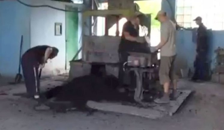 'Slave labour' in the prisons of eastern Ukraine