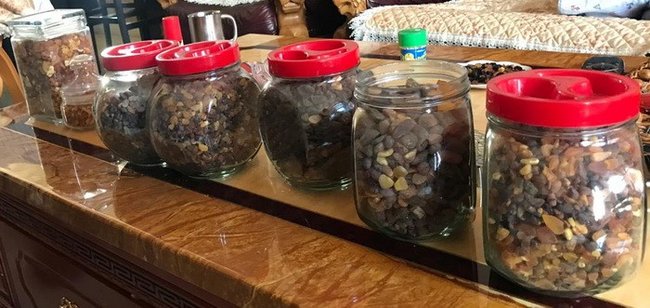 Підпільний цех з обробки бурштину виявлено на Одещині, вилучено 6 тонн бурштину-сирцю, - СБУ 05 Підпільний цех з обробки бурштину виявлено на Одещині, вилучено 6 тонн бурштину-сирцю, - СБУ 05