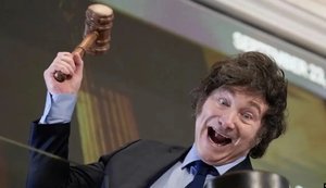 Приватизація по-аргентинськи: Як Хав’єр Мілей "пустив країну з молотка"