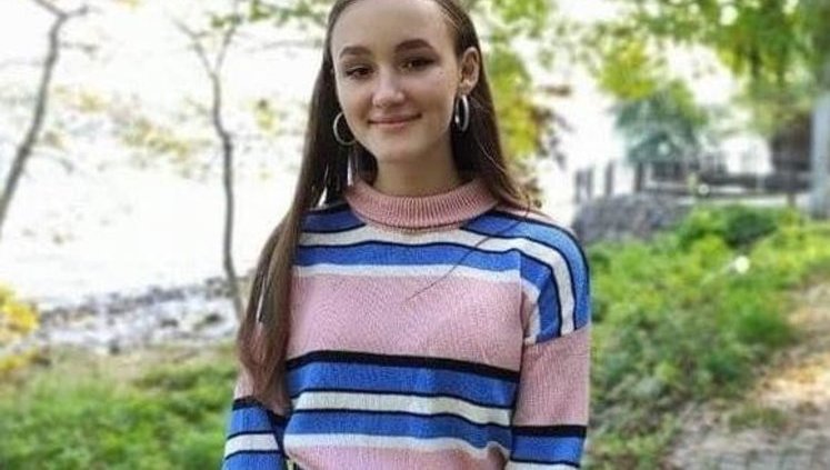 Украинскую школьницу Викторию Панченко официально признали гением за экологический проект по очистке рек. ВИДЕО