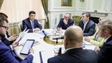 Гройсман про контрабанду лісу: Прослідкуємо весь ланцюг змови, на середину вересня підготуємо звіт