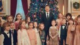 Дітей у новорічному привітанні Зеленського знімали законно, - Подоляк