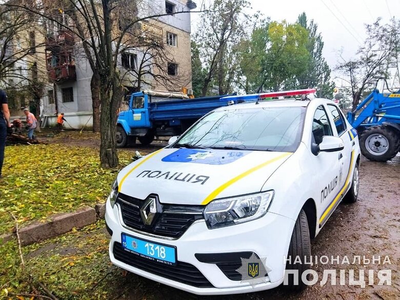 Наслідки удару по Миколаєву: пошкоджено житлові будинки, є жертви 01
