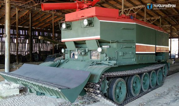 Військовослужбовці отримали 4 пожежні танки 02