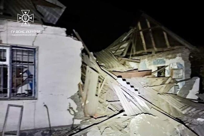 Ліквідовано наслідки ворожих атак у Нікопольському районі, - ДСНС 02