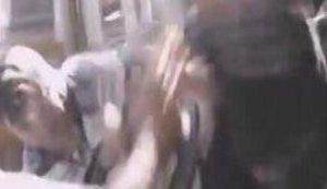 "Беркут" избил народного депутата Эдуарда Леонова на глазах у журналистов! ВИДЕО