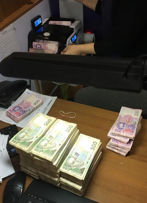 СБУ блокировала масштабную схему переправки нелегалов в Украину 02