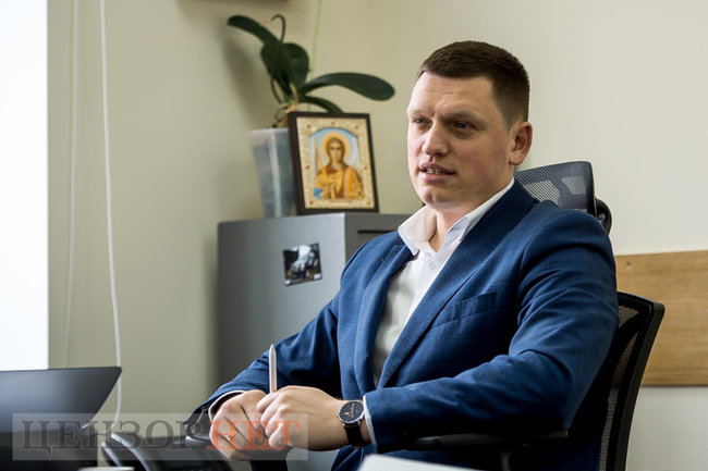 Перший заступник начальника Департаменту боротьби з наркозлочинністю Нацполіції Сергій Преутеса: Ковід і карантинні обмеження на кордонах тимчасово зменшили наркотрафік. Та зараз постачання іноземних наркотиків знову активізувалися 03