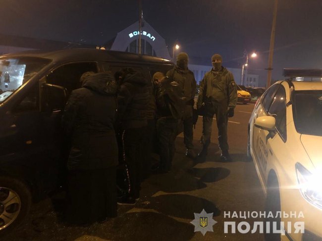 Поліцейські звільнили 94 особи, які потрапили в трудове рабство до сімейної пари на Одещині, - Князєв 04 Поліцейські звільнили 94 особи, які потрапили в трудове рабство до сімейної пари на Одещині, - Князєв 04