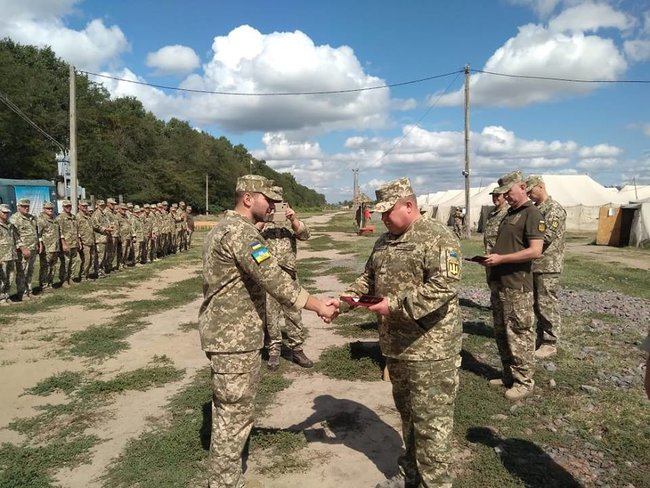 Ukraines Ground Forces commander: Military presence along Azov Sea coast bolstered in response to Russias aggressive behavior 02