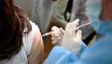 Темпи вакцинації від COVID-19 зростають тільки за рахунок щеплення другою дозою, - НАН України