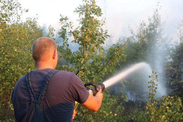Пожежу біля Броварського проспекту в Києві локалізовано, - ДСНС 05