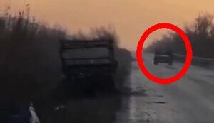 Sappers-occupiers are trying in vain to stop car with their accomplices, which is driving on newly laid mines: "Valera, stop car! Left, f#ck!". VIDEO
