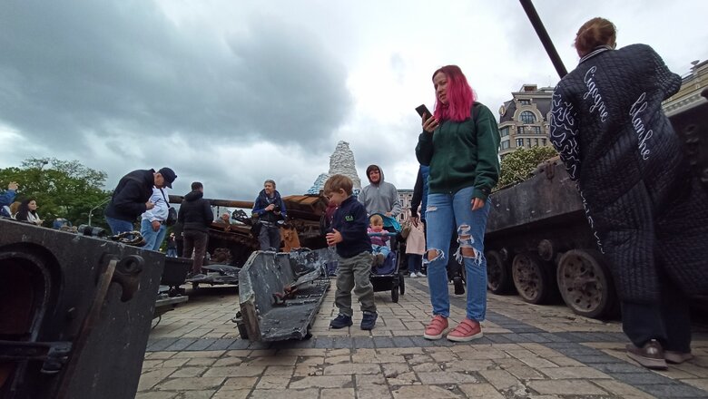 Танк, БМД та Тигр: В центрі Києва відкрилась виставка демілітаризованої техніки російських окупантів 41