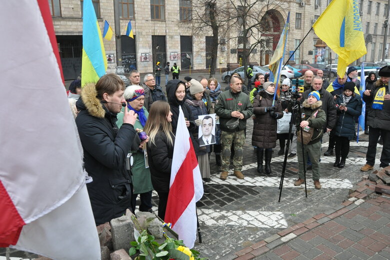 Пам’ять перших загиблих Героїв Небесної Сотні вшанували у Києві 51 Пам’ять перших загиблих Героїв Небесної Сотні вшанували у Києві 51