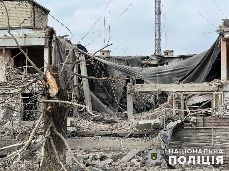 Russian occupiers launched massive attack on Kurakhove at night 02