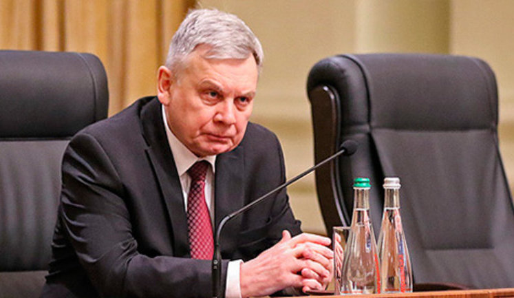 Міністр оборони Таран пішов у відставку