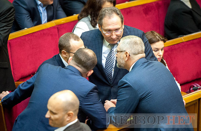 Сироїд з листівками, уклін Добкіна Льовочкіній і замислений Фельдман, - робочий день Ради 4 жовтня 16