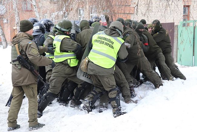 Полицейские и нацгвардейцы тренировались противодействовать попыткам блокировки работы судов в Славянске, - пресс-центр ООС 08