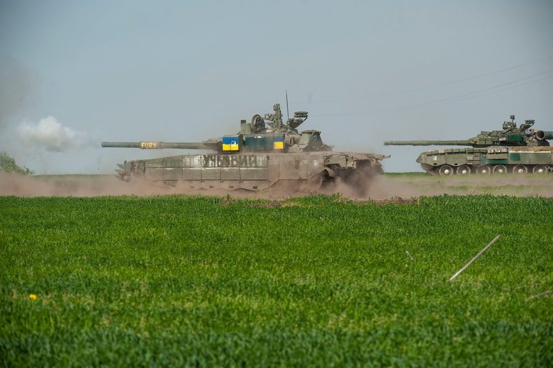 Трофейные российские танки на службе Украины в 93-й ОМБр 02
