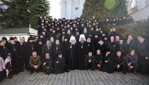 Наместник Лавры Павел и "братия" записали обращение к президенту: "Мне господь открыл, что Зеленский будет президентом. Это еще до выборов". ВИДЕО