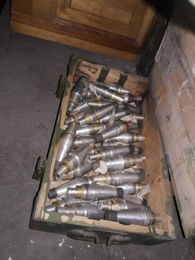 Три схованки з боєприпасами виявлені на Луганщині, - СБУ 07