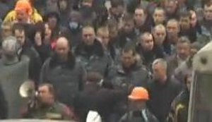 "Беркут" Тернополя вышел на Евромайдан и просит прощения у народа. ВИДЕО