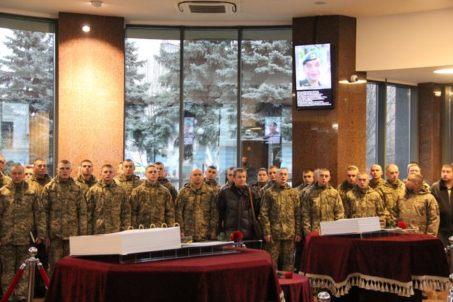 У Залі памяті Міноборони вшанували загиблих цього дня 15 захисників України 05