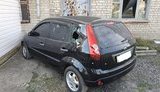 Повреждено админздание и автомобиль, ранен мирный житель, - последствия российского минометного обстрела н.п. Счастье. ФОТОрепортаж