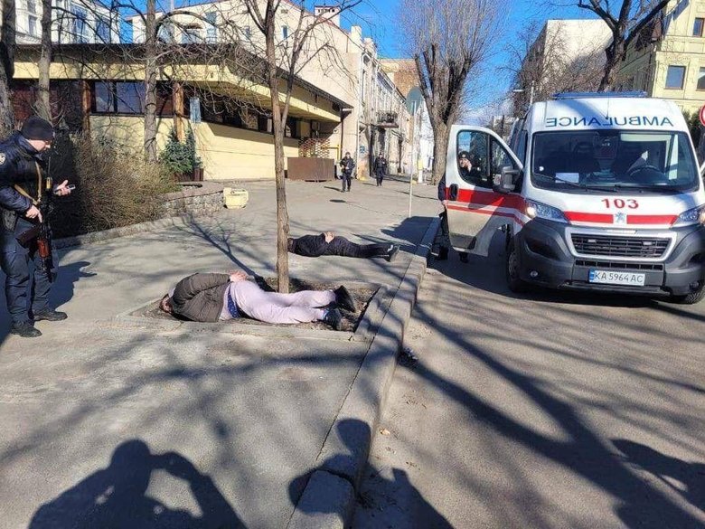 Розвідники ГУР знешкодили у Києві групу чеченських диверсантів: пересувалися містом машиною швидкої допомоги, - Геращенко 01