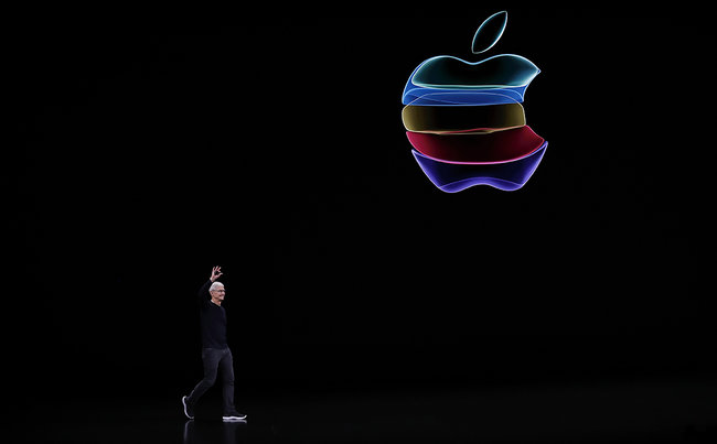 Apple представила новые Phone 11 16