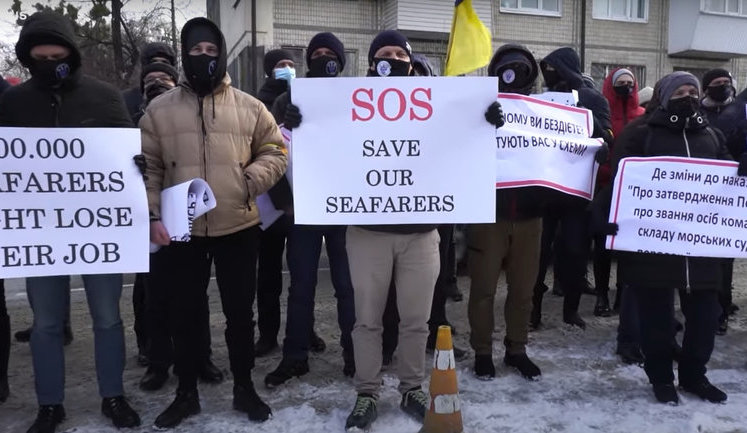 Министр новый – схема старая, – моряки выходят на протесты, а не в море из-за коррупционных механизмов с получением документов. ВИДЕО