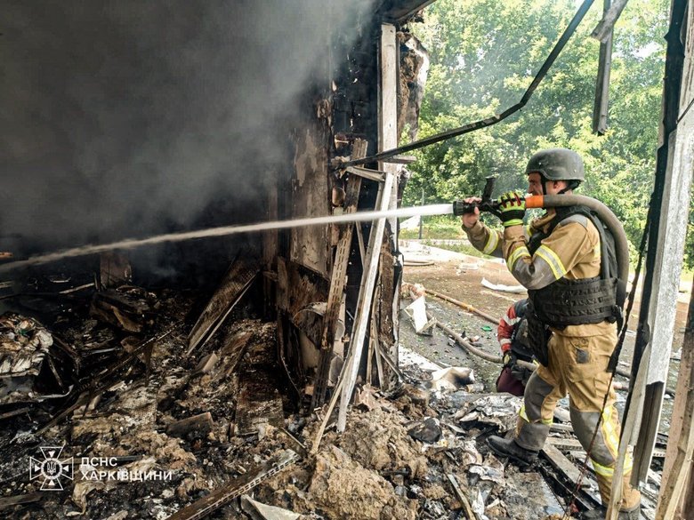 Strike on a petrol station in Izium